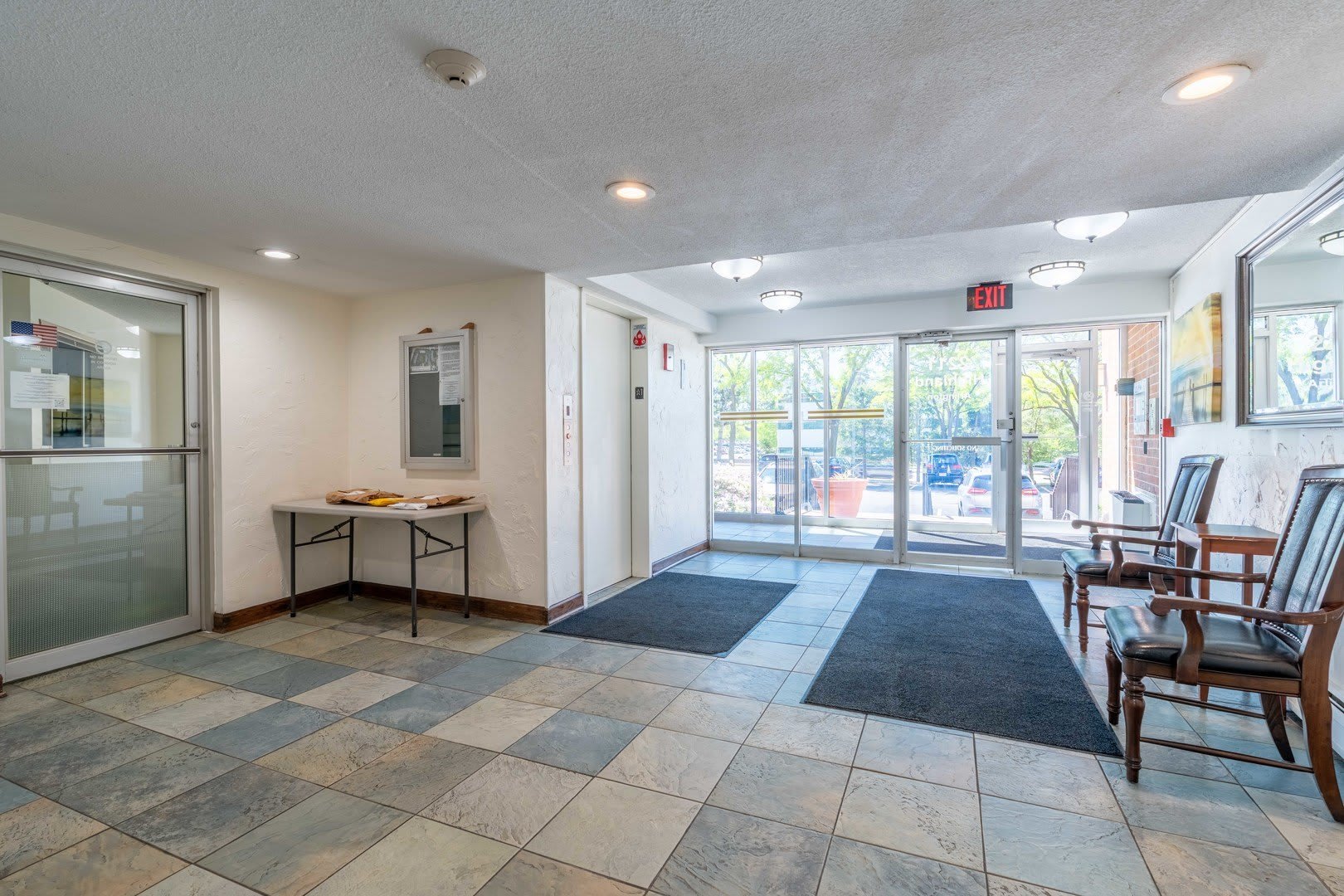 2211 S Highland Avenue – photo 4