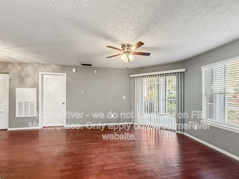 2561 Grassy Point Dr – photo 3