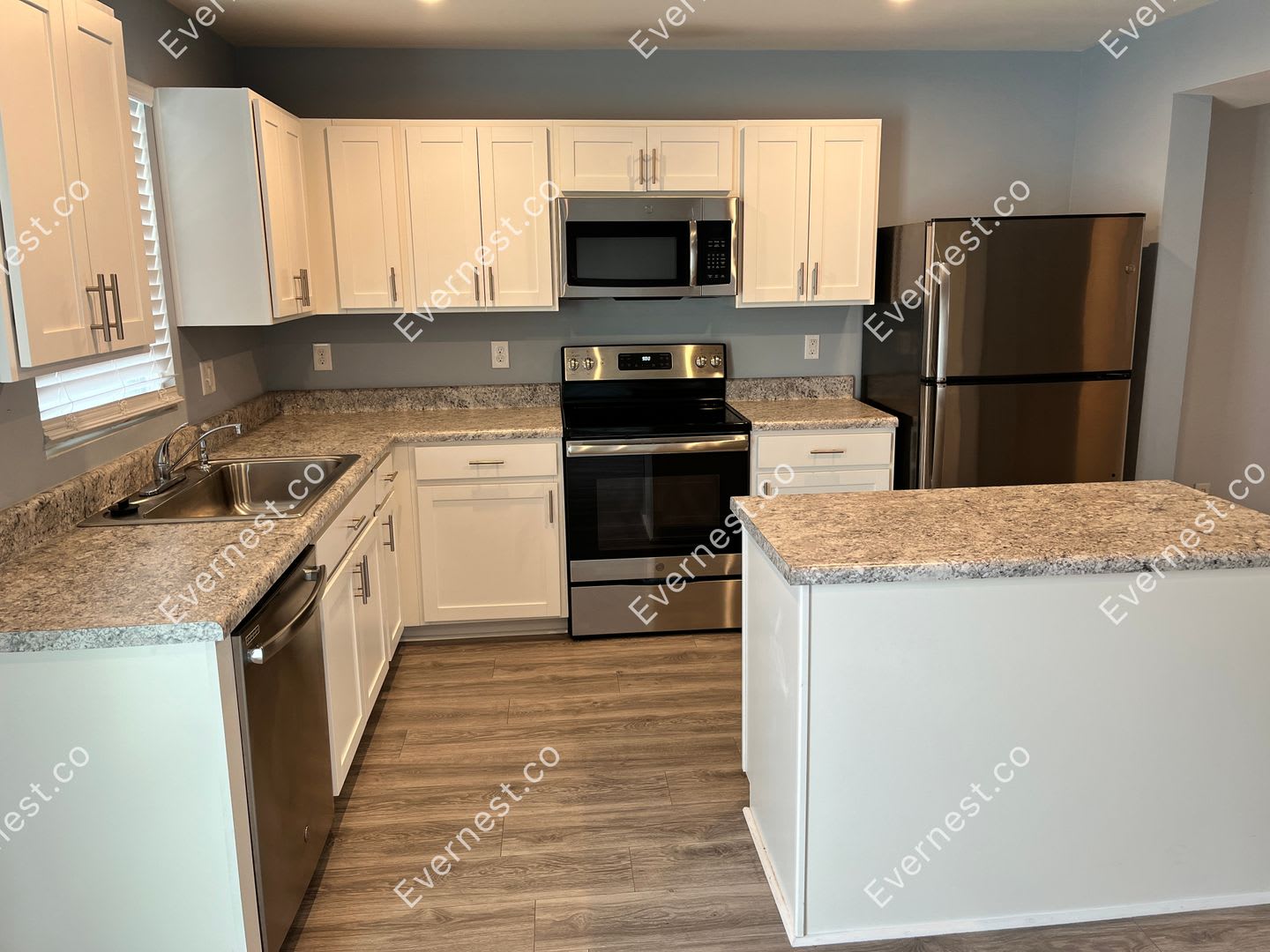 3 Bed & 2 Bath Townhouse in Nashville – photo 3