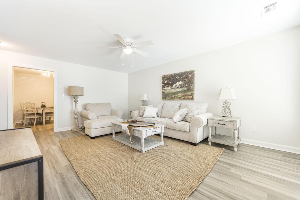 101 Webster Way – photo 2
