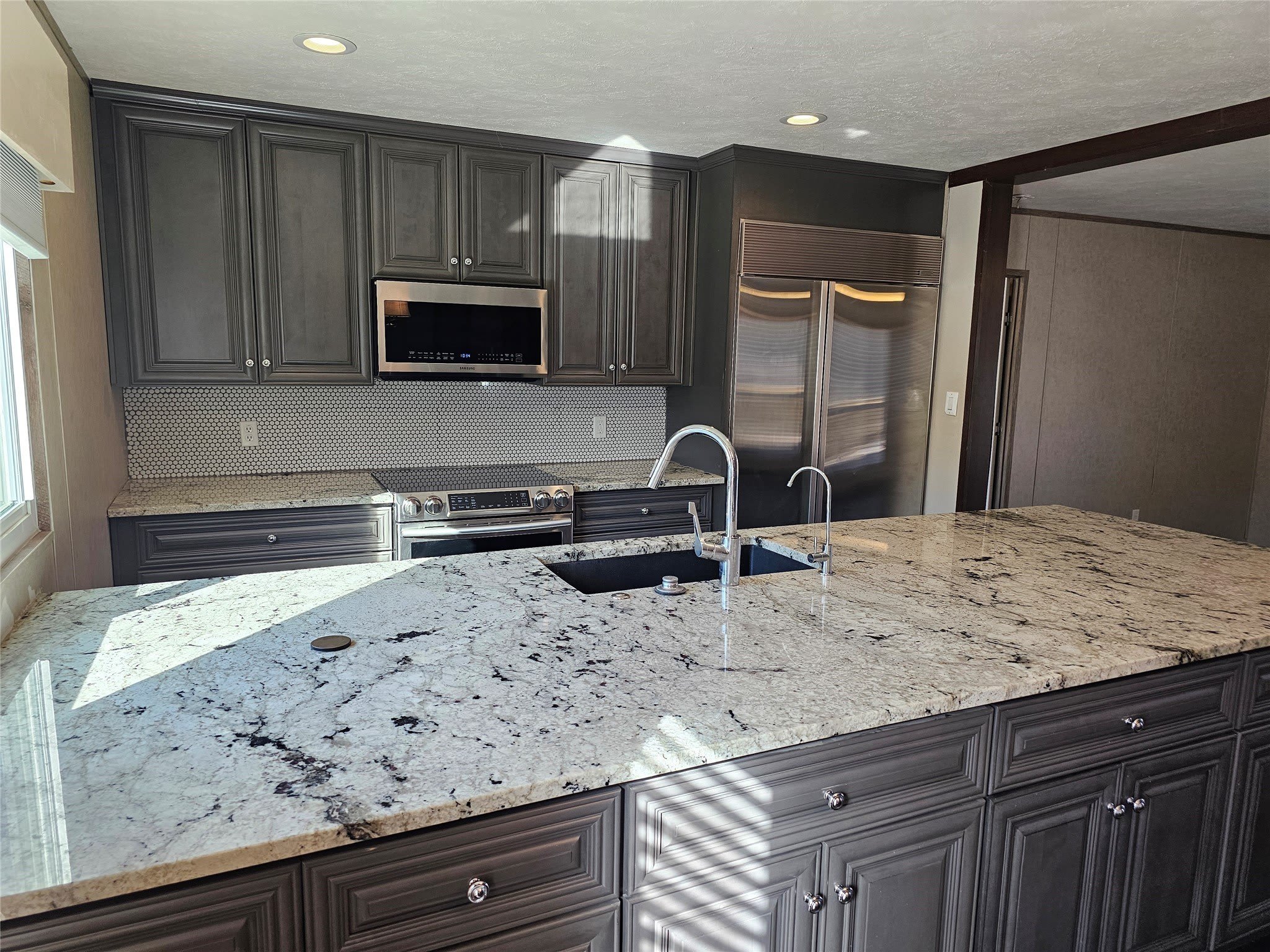3434 Laguna Drive – photo 2