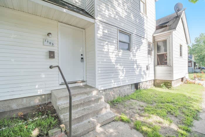 1703 South Park Street – photo 4