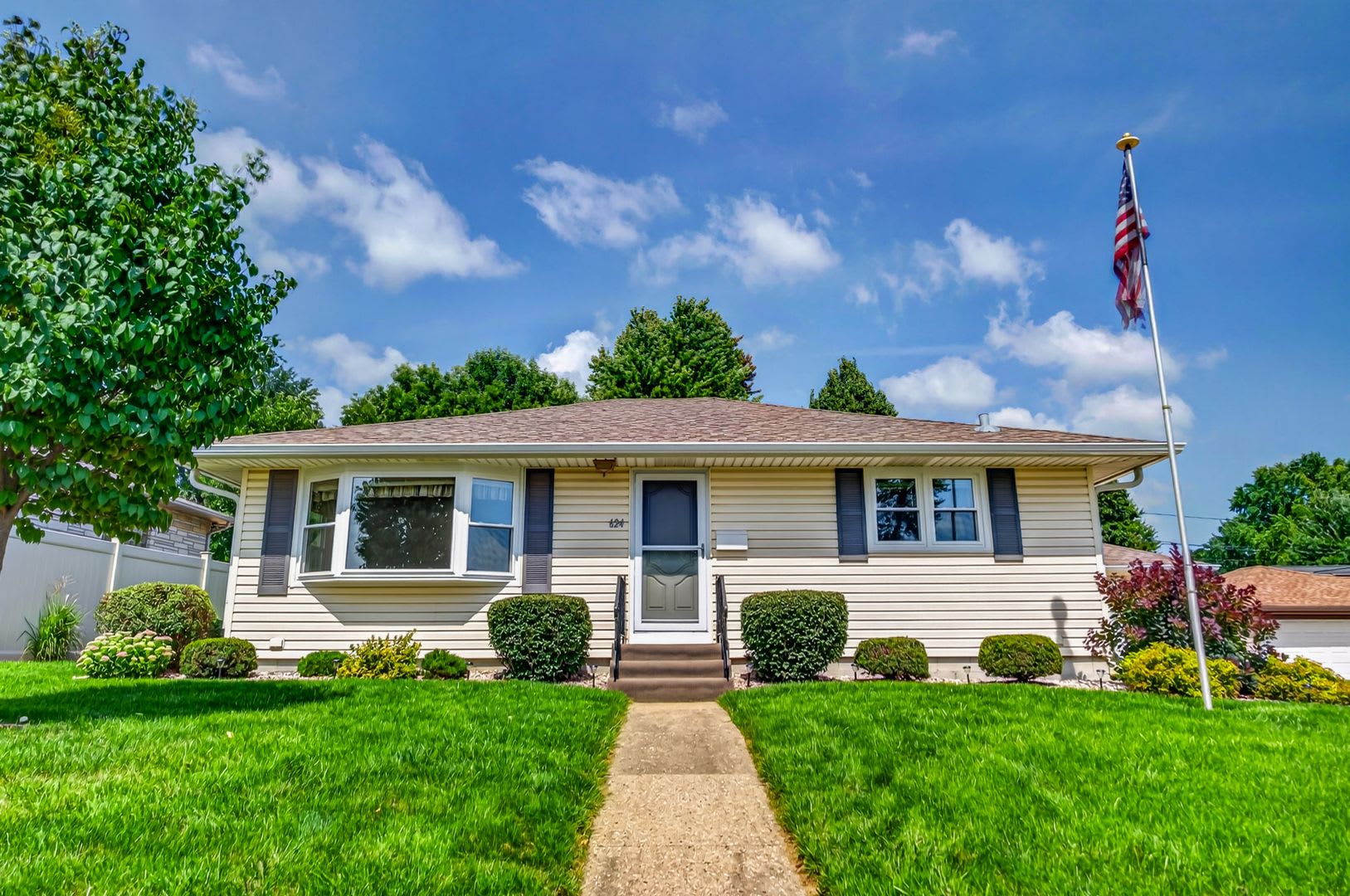 Updated 3 Bedroom Home With Garage In Sun Prairie – photo 1
