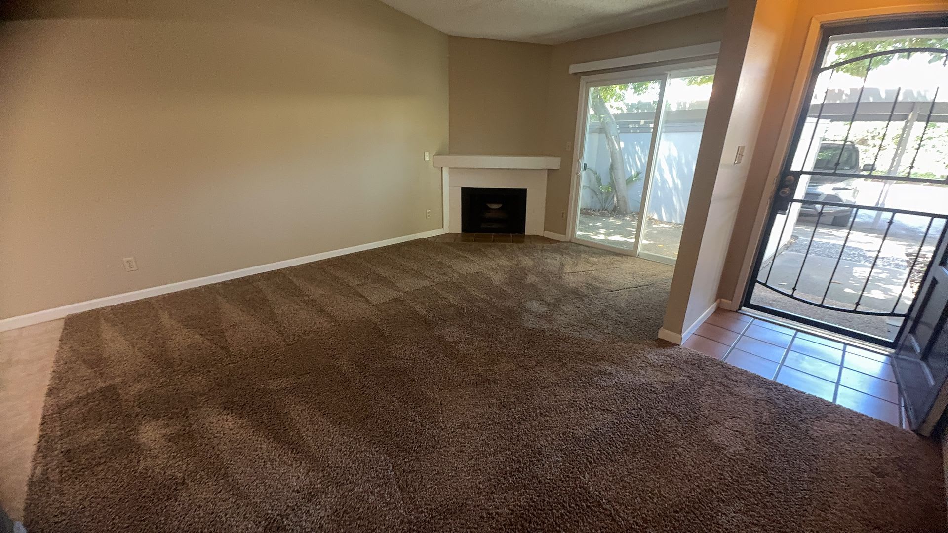 Charming 1 Bedroom, 1 Bathroom Condo for Rent! – photo 4
