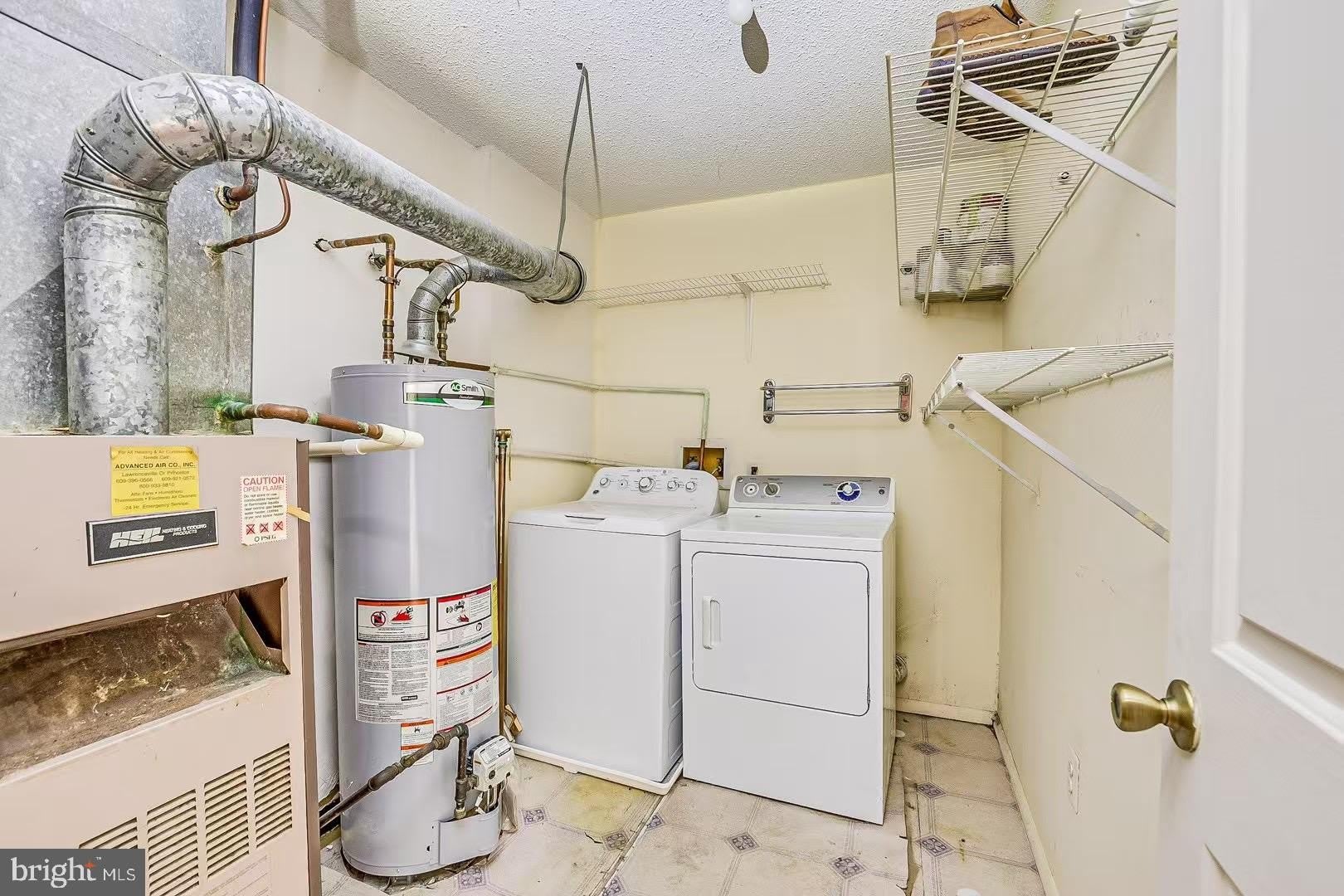 24 CHAMBERLIN Court – photo 3