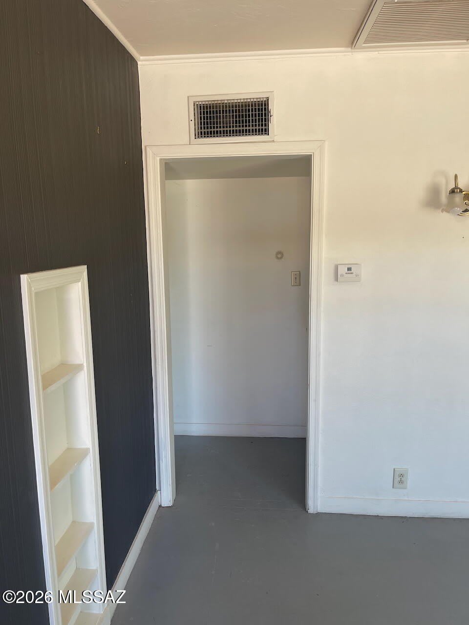 1702 N Tyndall Avenue – photo 5