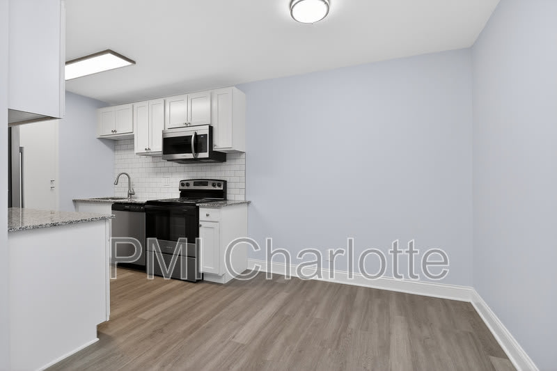 831 Mcalway Rd – photo 5