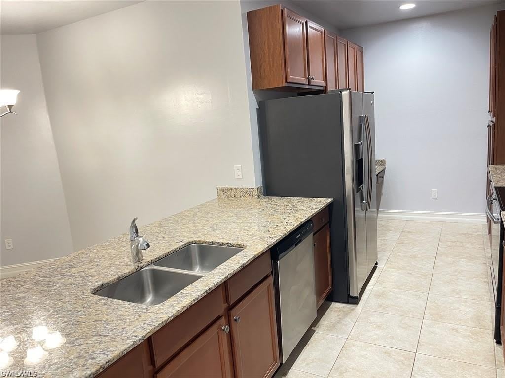 7818 Bristol Cir – photo 3