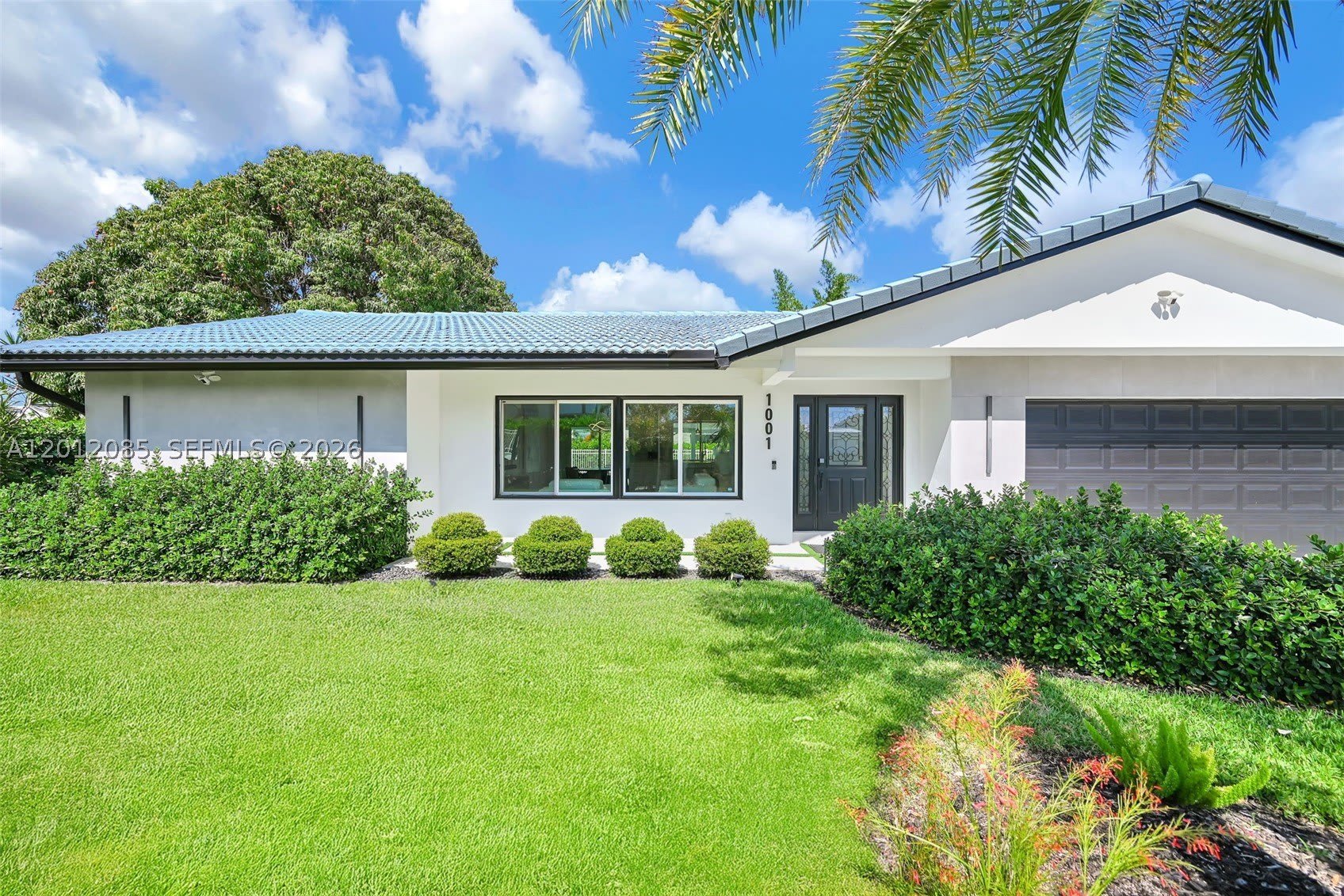 1001 NW 4th Ct – photo 2