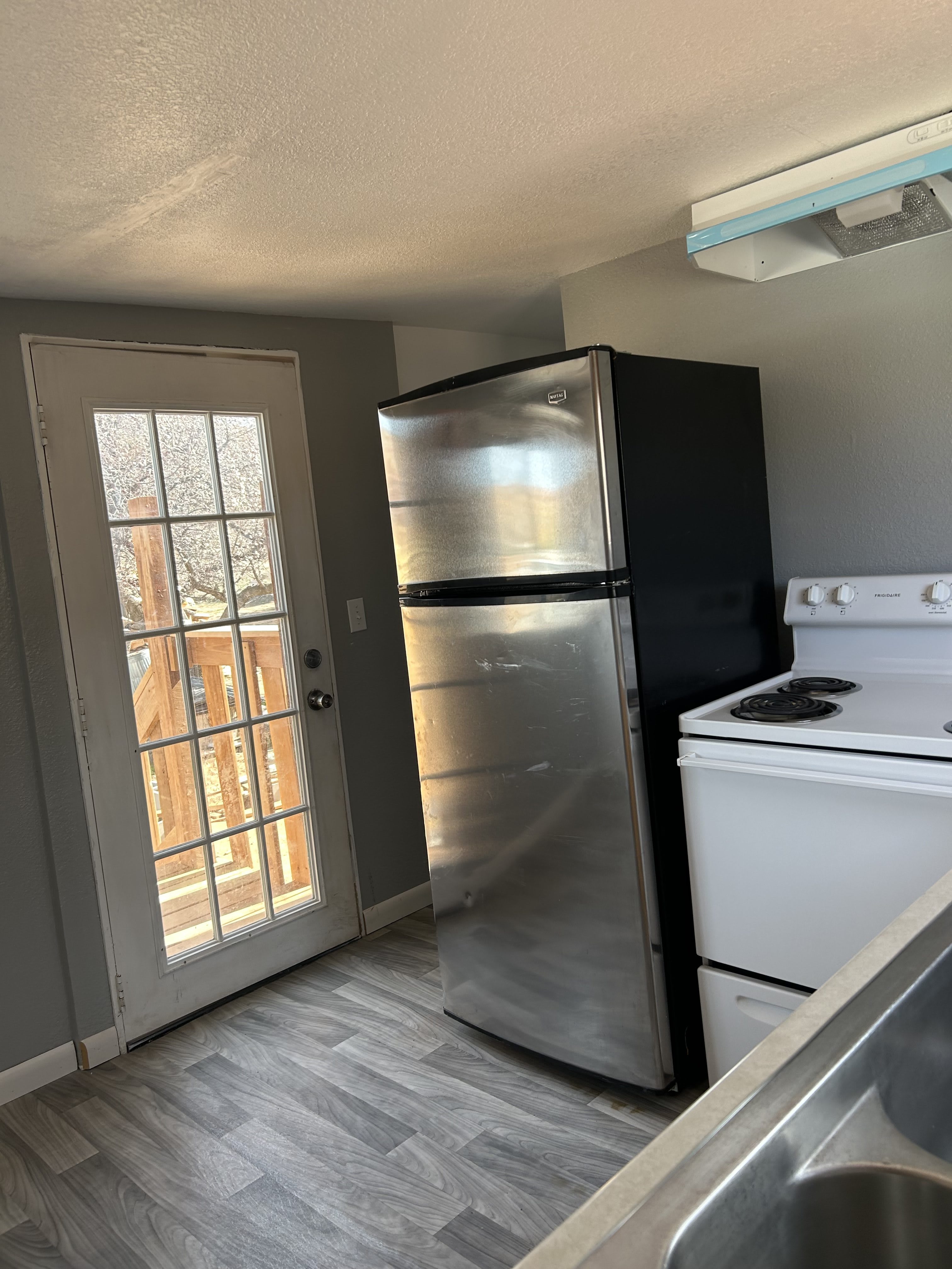 1740 Murphy Ln – photo 2