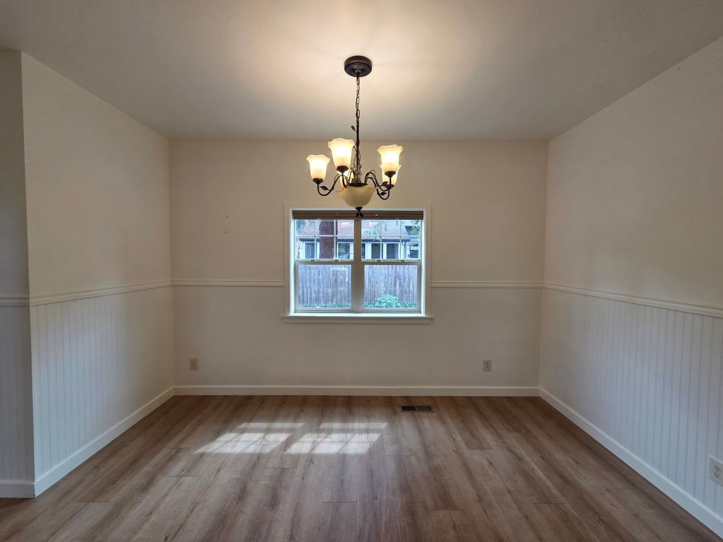 Three Bedroom/2.5 Bath Duplex – photo 5