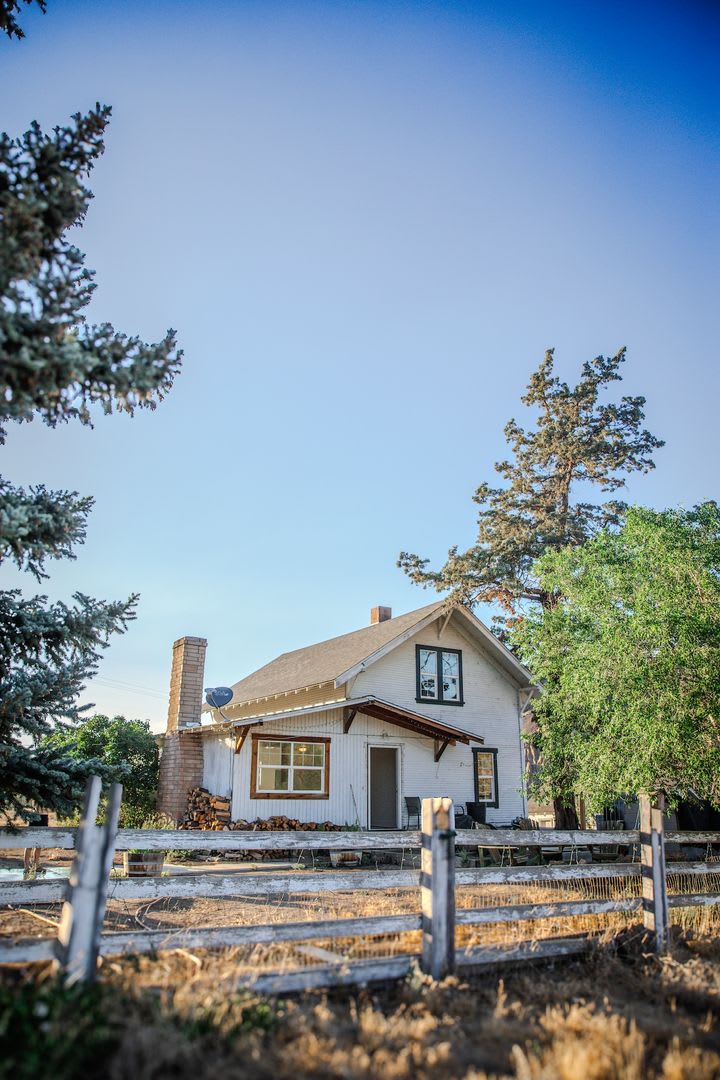 Historic Farmhouse in Crooked River Ranch Available! – photo 2