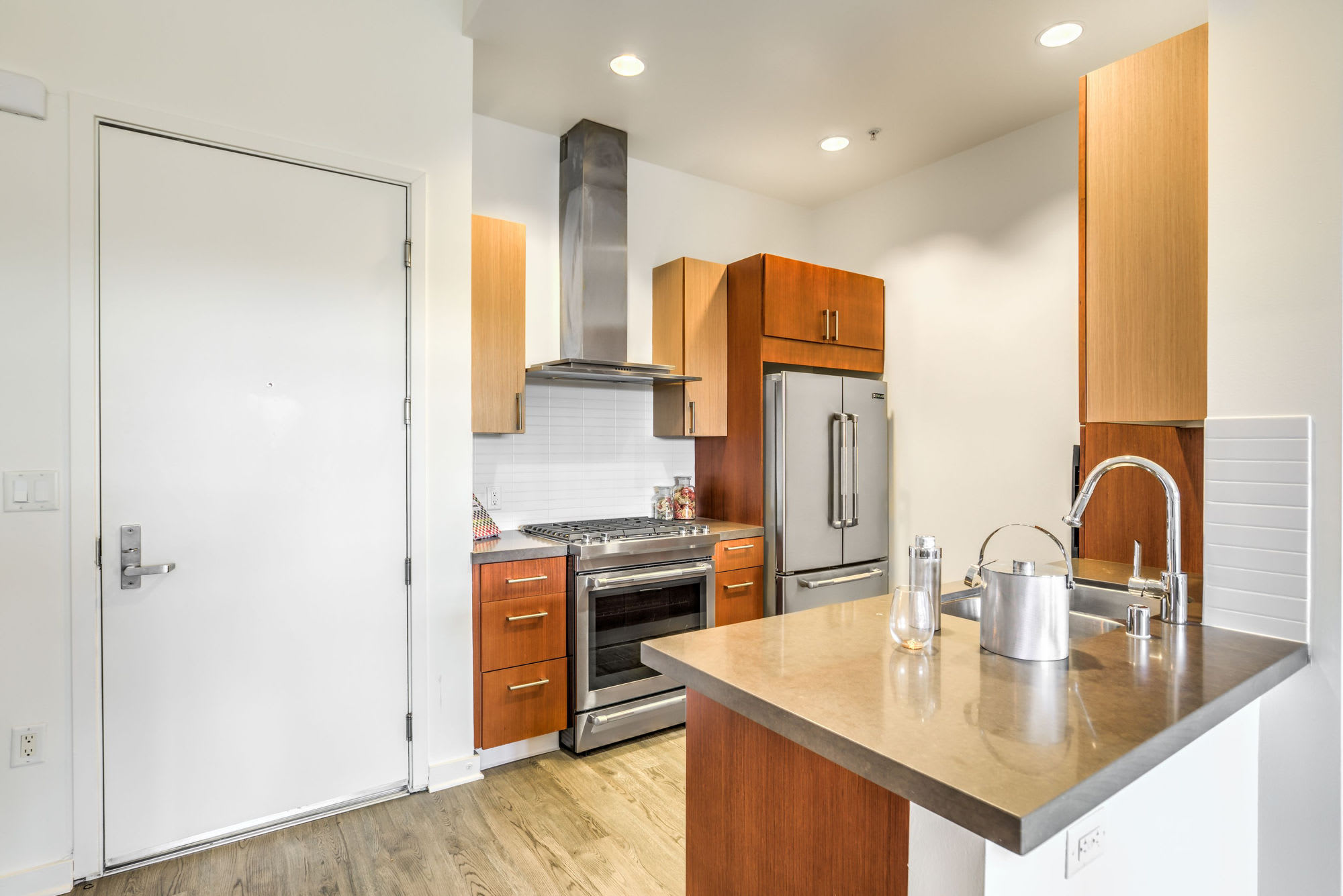NoHo 14 – photo 2