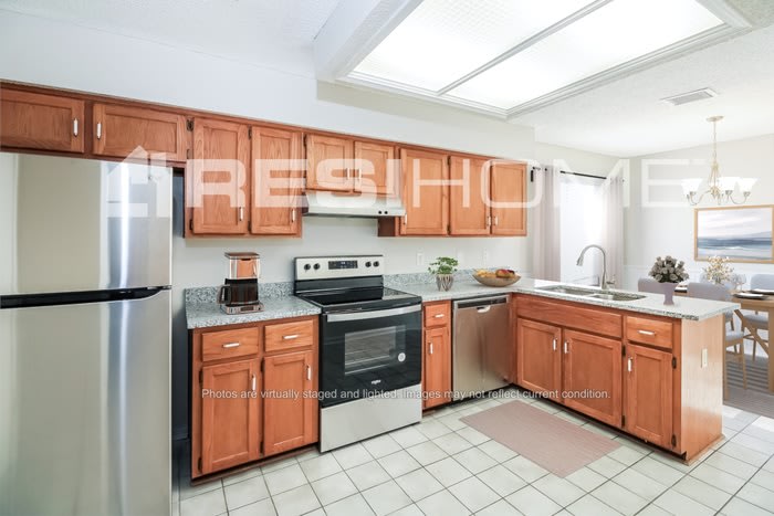 3739 Mandarin Woods Drive North – photo 2
