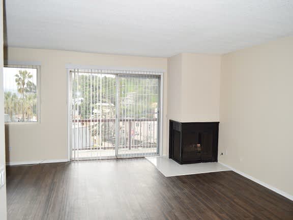 Los Feliz Summit Apartments – photo 5