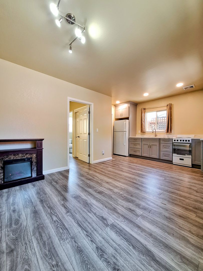 Beautiful 1bd Cottage Recently Remodeled – photo 3