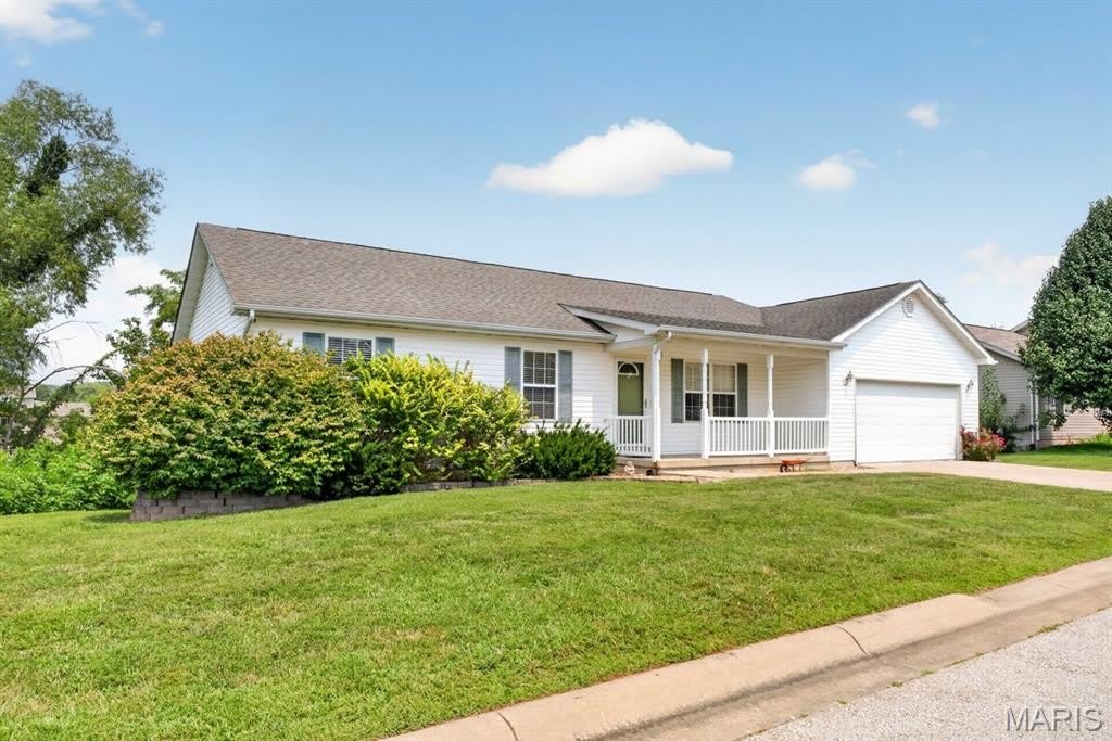 819 Tiffany Court – photo 2