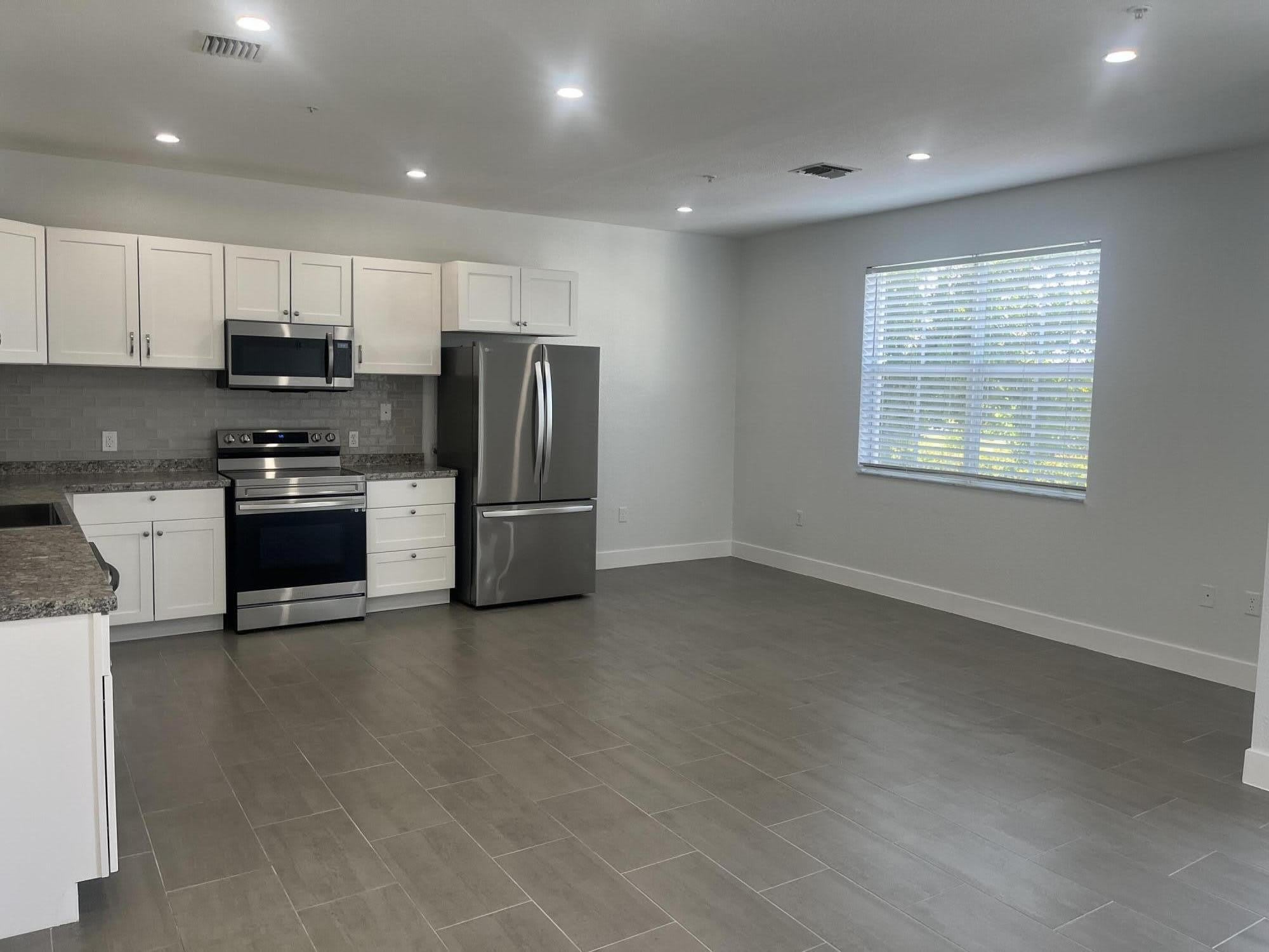 2137 SHOMA Drive – photo 5