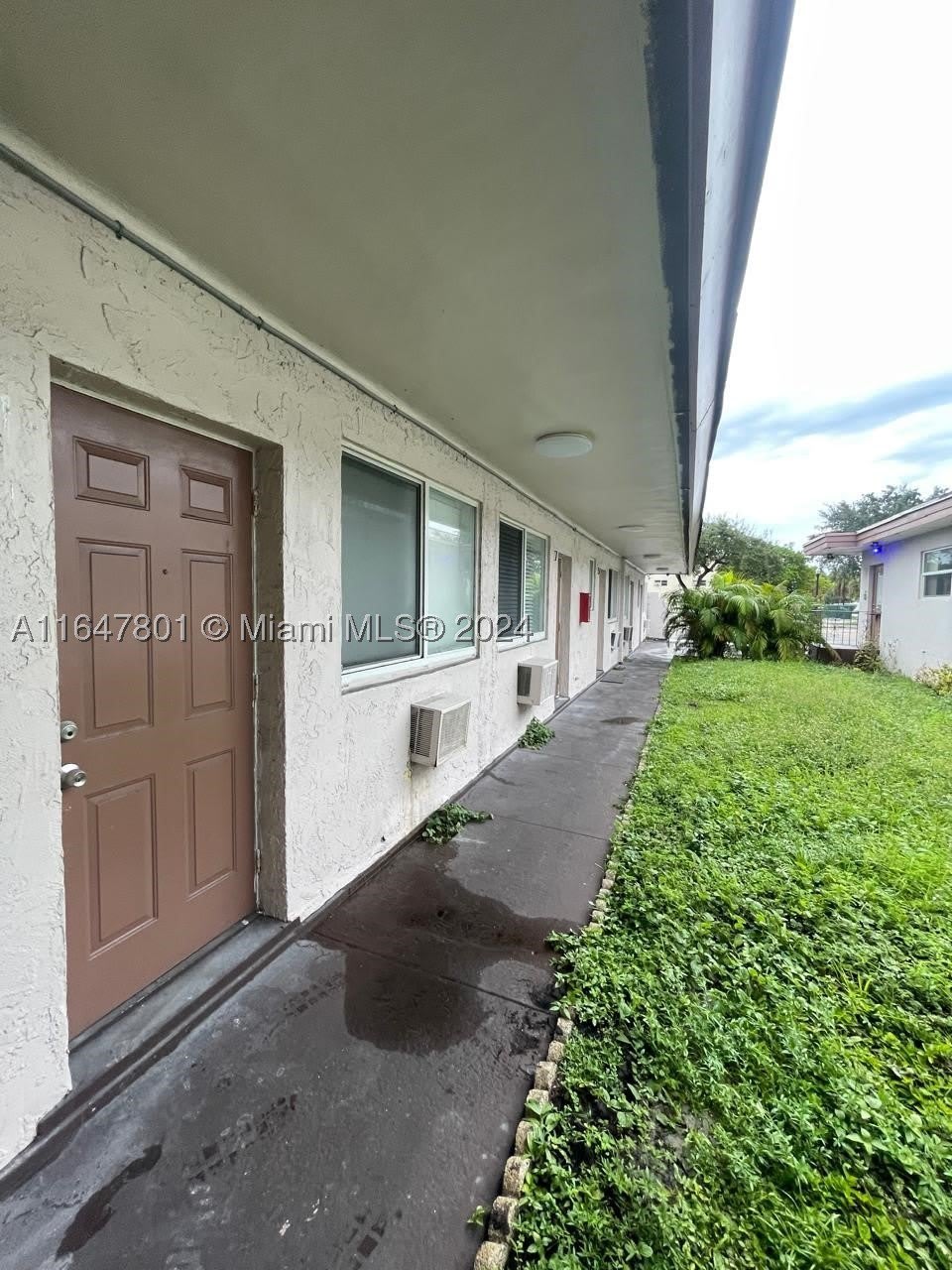 800 N federal hwy – photo 2