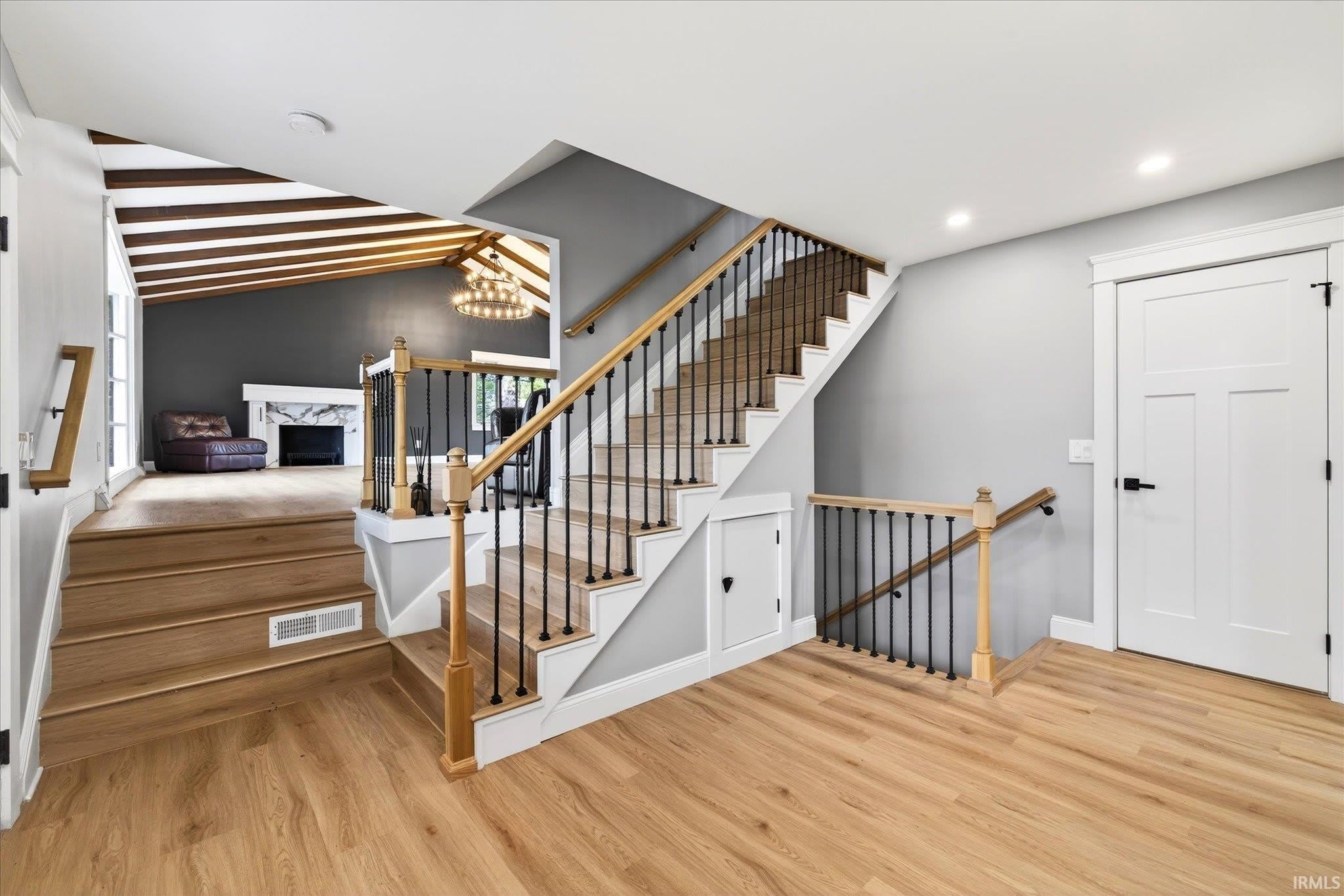 633 S Ravencrest Avenue – photo 4
