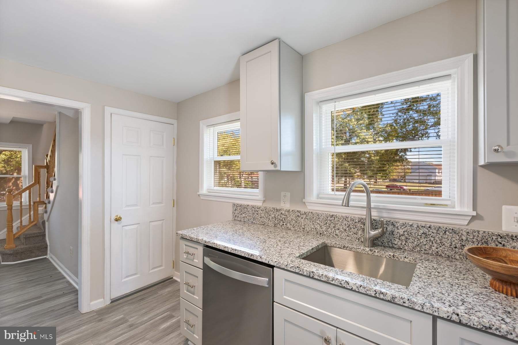 6903 FRIENDSHIP Road – photo 4