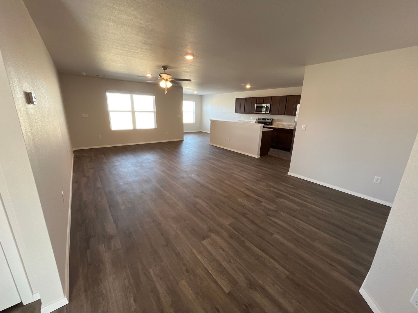 Beautiful 3 Bed, 2 Bath Home in Somerset – Pre-Leasing Now! – photo 4