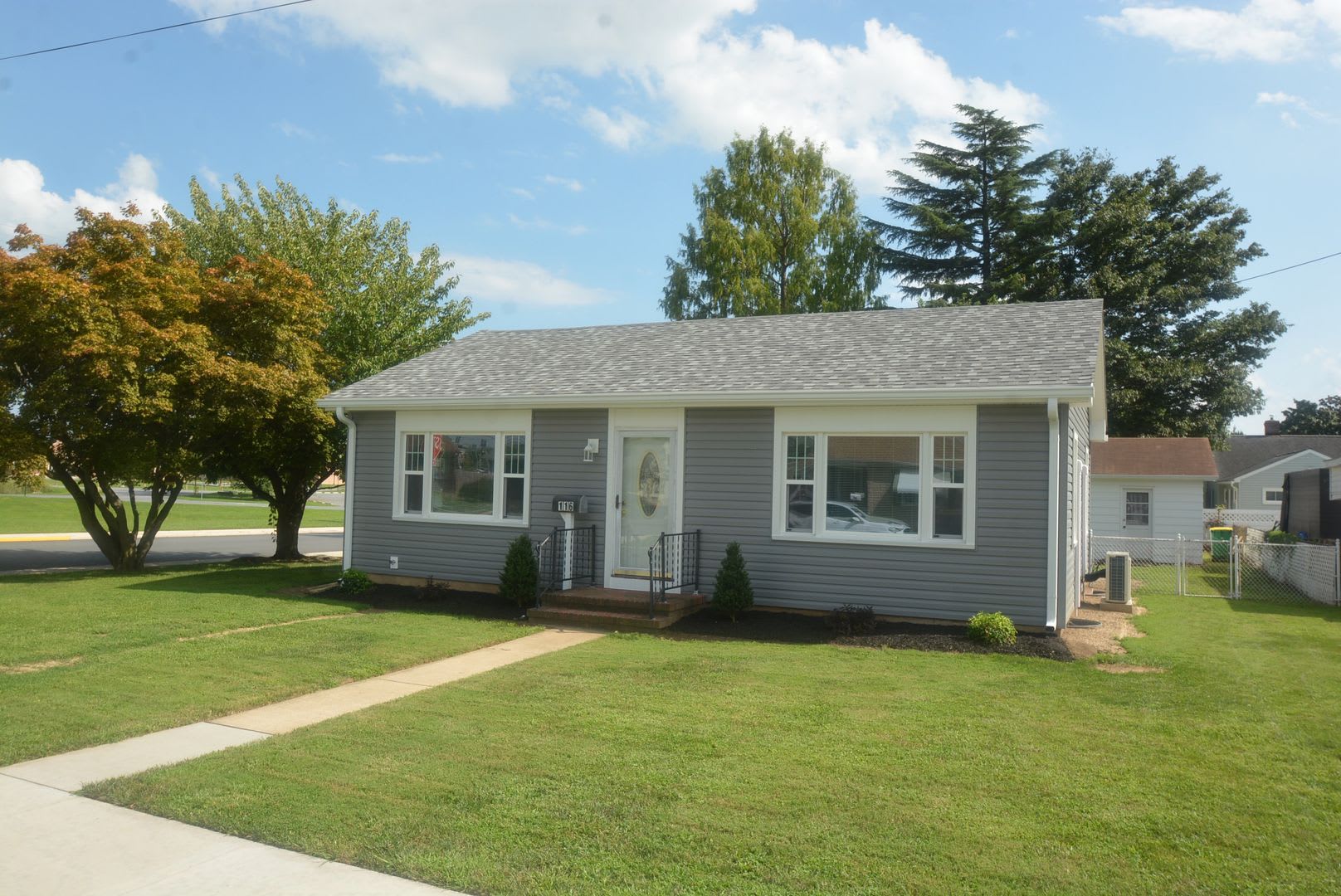 Completely Redone & Brand New Ranch Home – photo 1