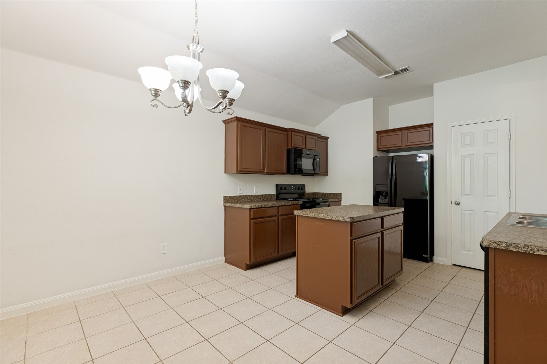 1800 Black Willow Trail – photo 4