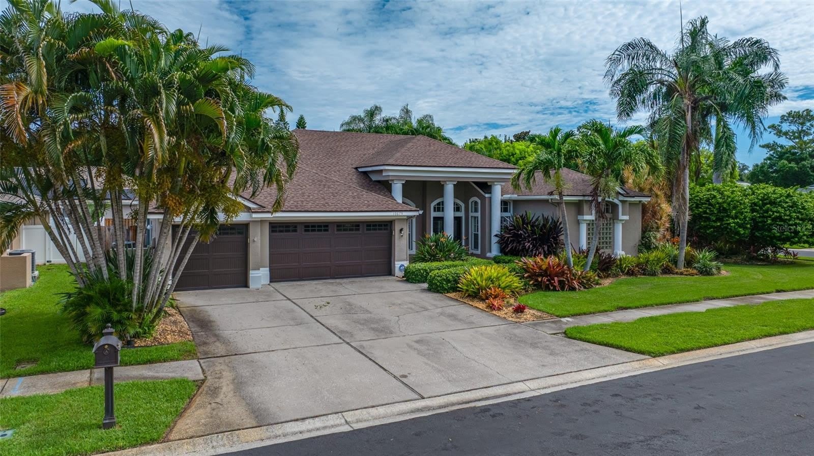 10675 PARK PLACE Drive – photo 2