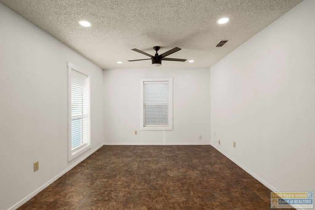 301 W Madison – photo 2