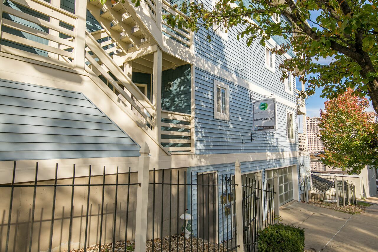 4645 Jarboe Street – photo 3