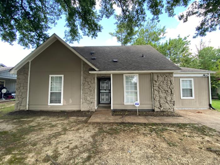6360 Raible Drive – photo 1