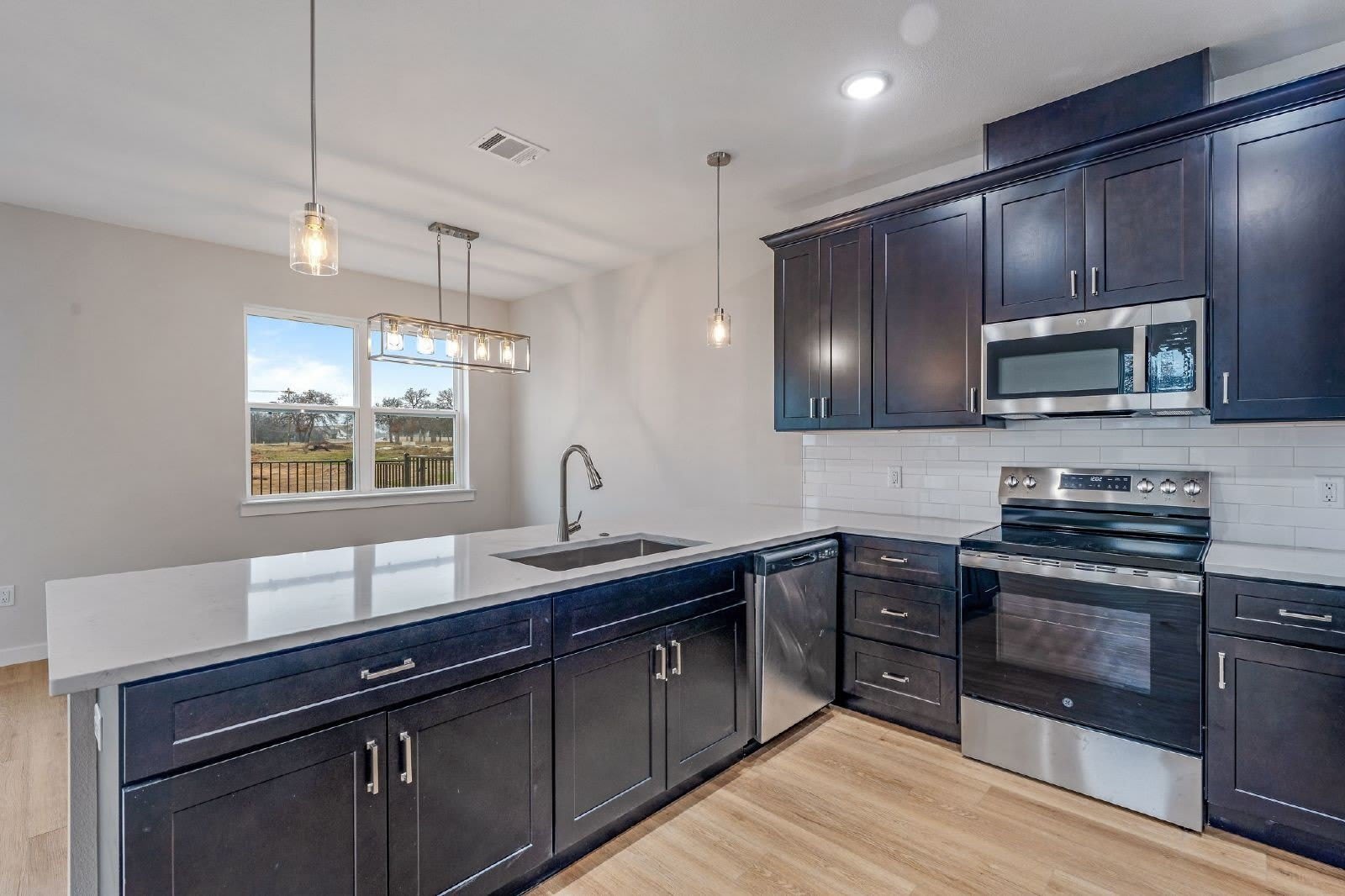 545 Galt – photo 5