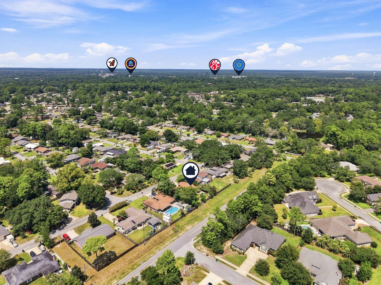 Spacious 3BR/2BA Home with Fenced Backyard, Upgraded Kitchen & Prime Location! – photo 3