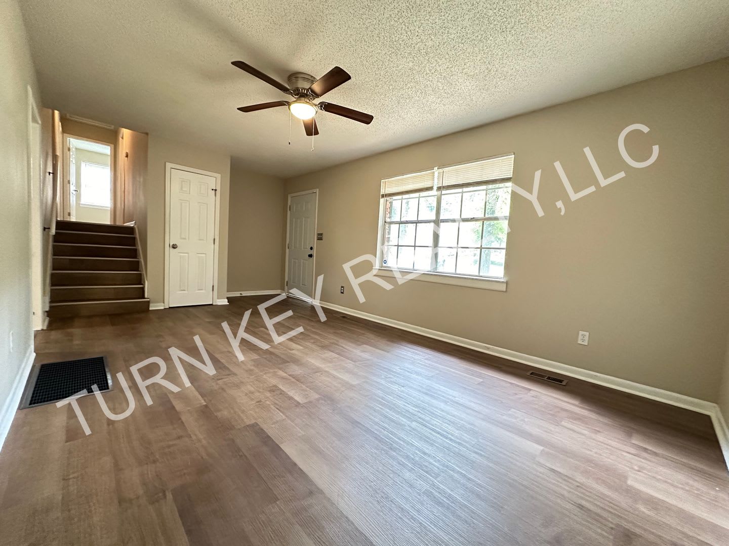 Home for rent in Huffman – photo 2