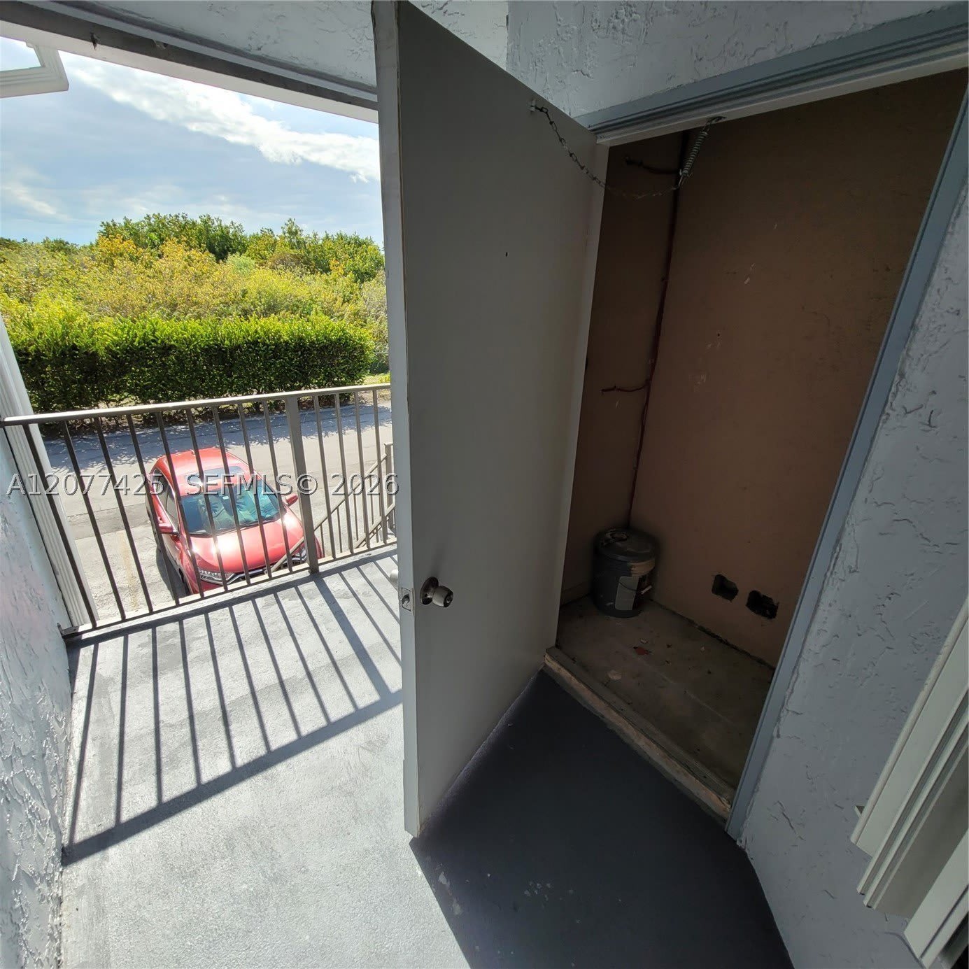 1051 Jefferson Dr – photo 4