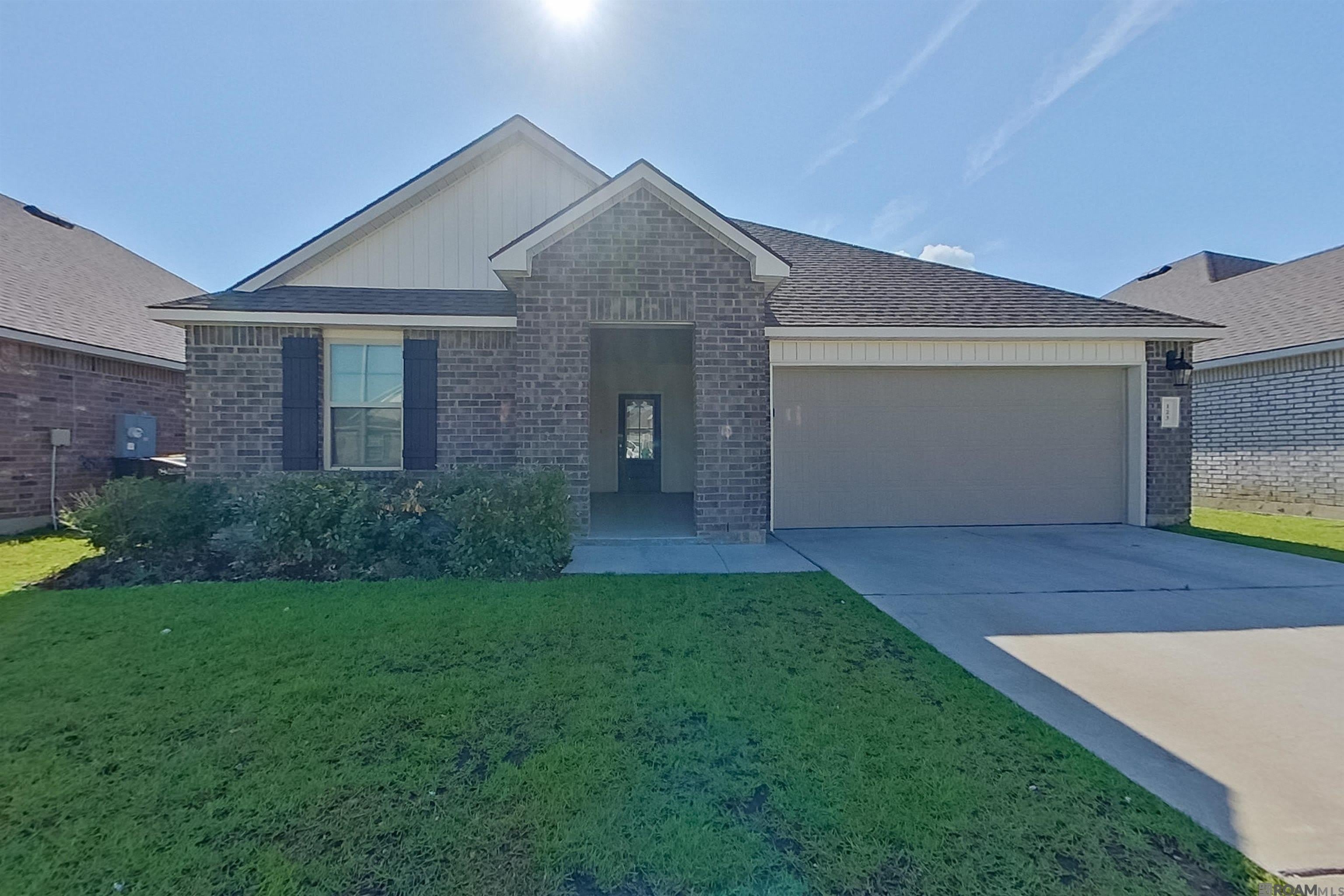 123 Santiago Court – photo 1