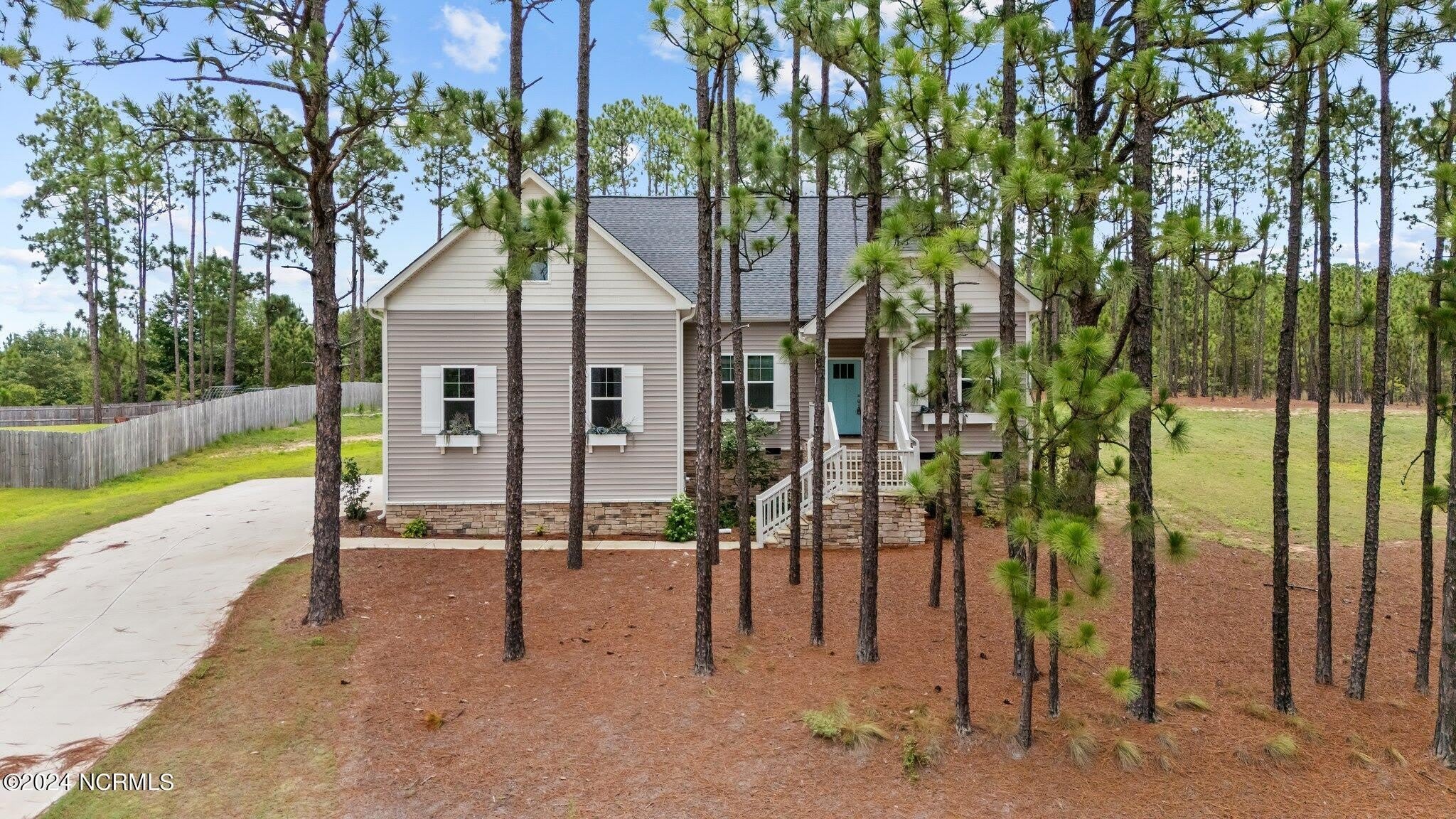 428 Gretchen Road – photo 1