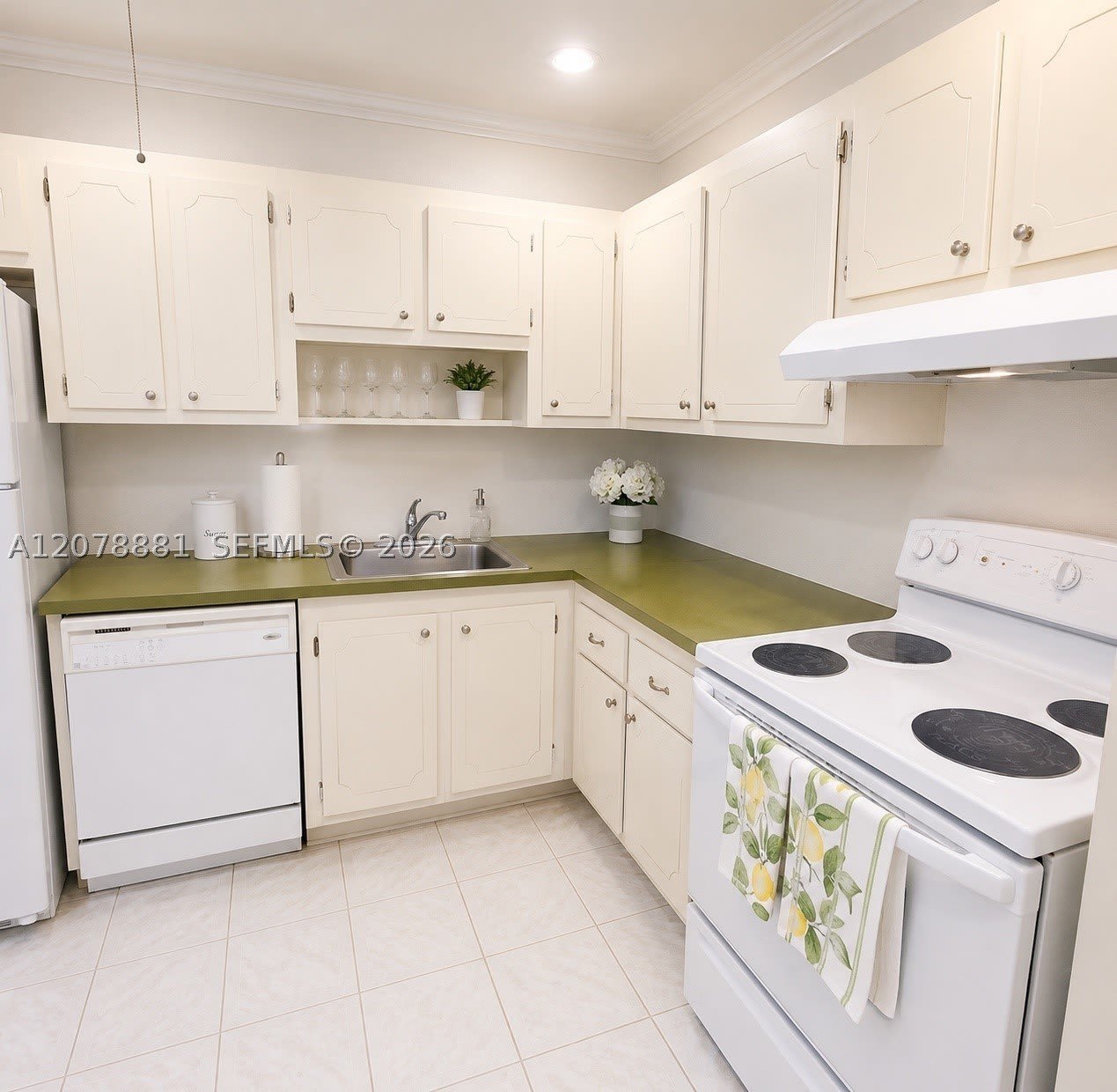 301 Cambridge Rd – photo 4