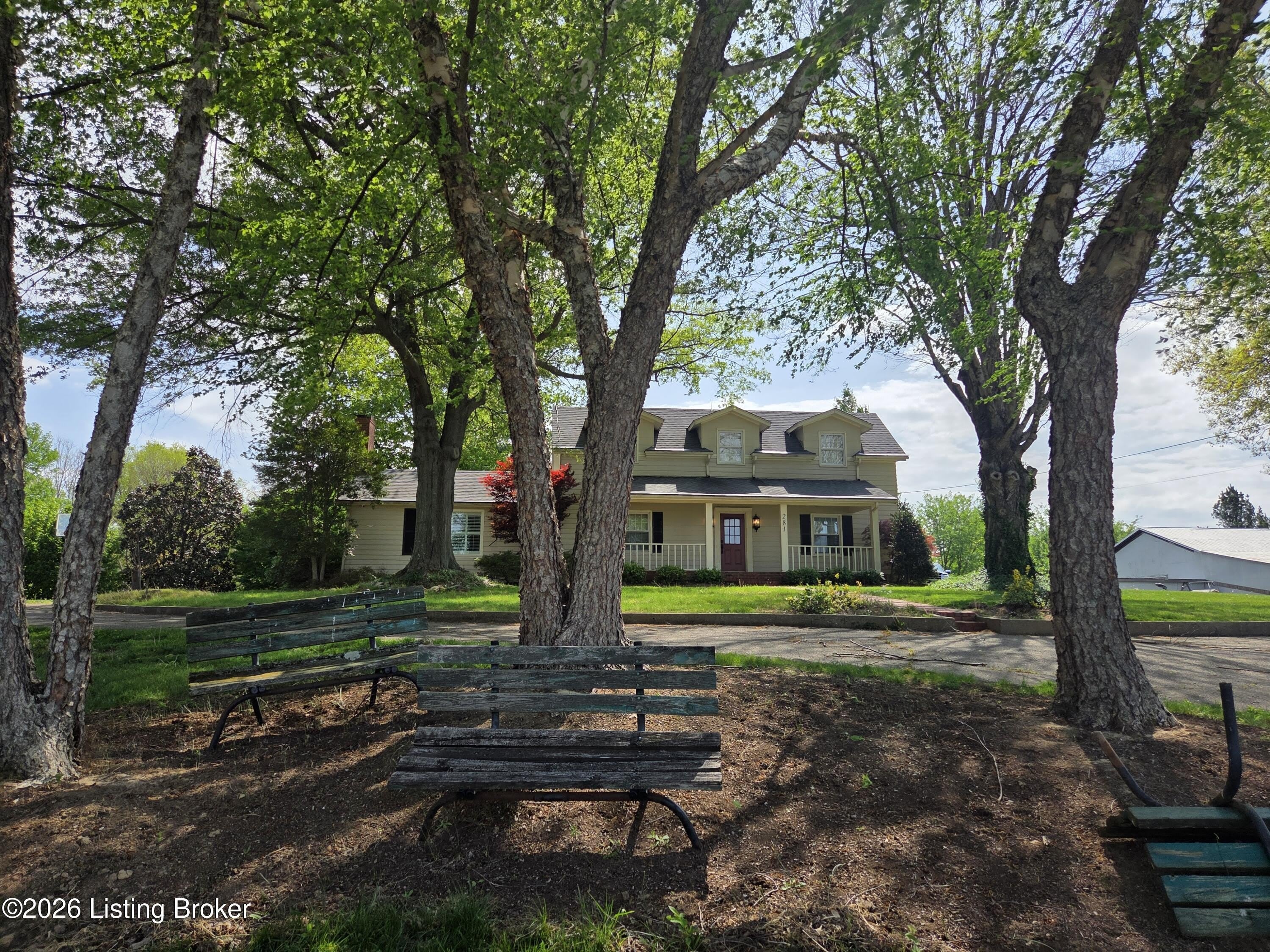 281 Meadowlark Ln – photo 2
