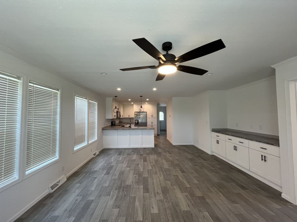 5049 Sawgrass Dr – photo 4