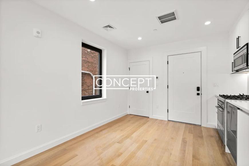 1618 Beacon St. – photo 4