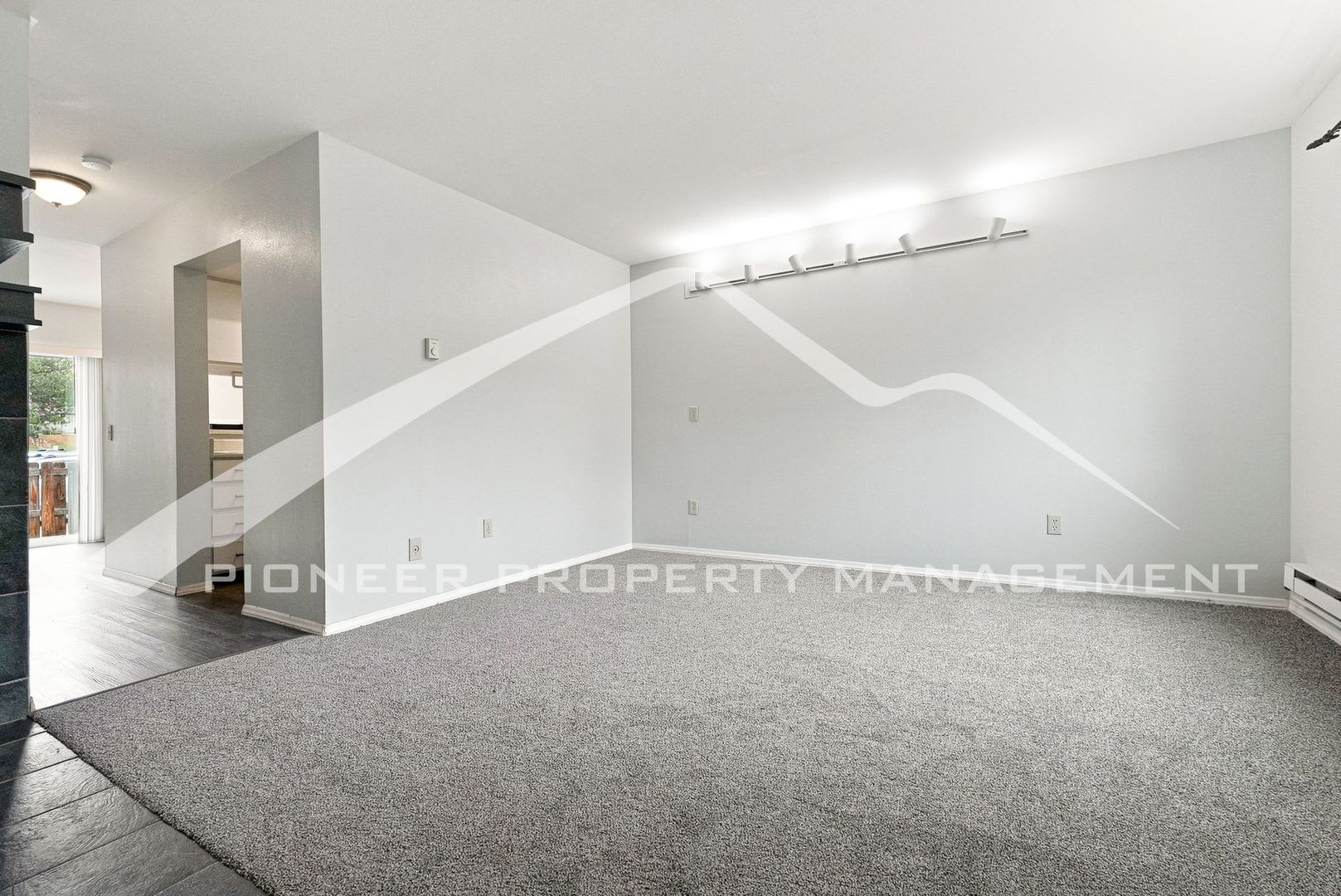 Lovely Townhome with Fenced Back Patio Area! – photo 3