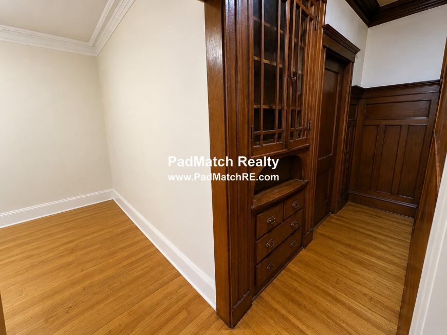 106 Strathmore Rd. – photo 2