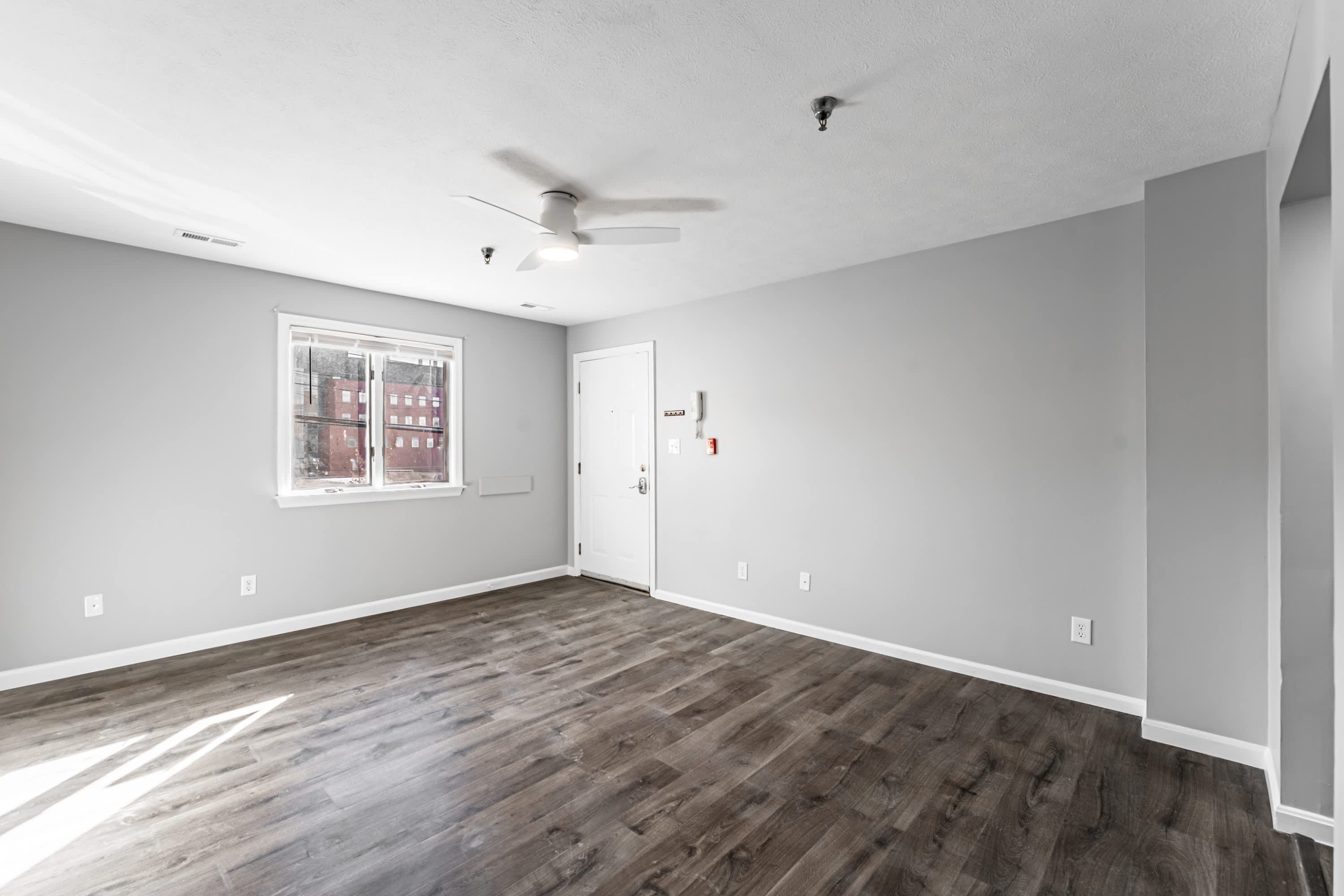 305 1st Street – photo 2