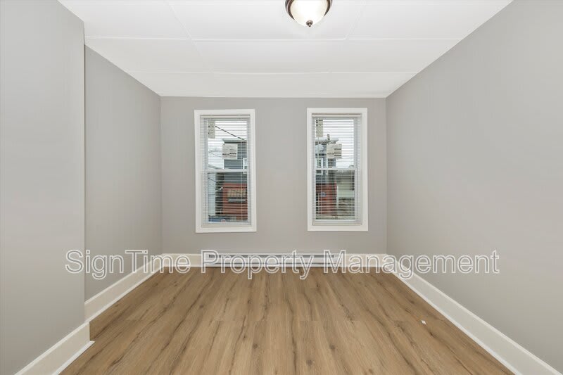 114 North Conococheague Street – photo 2