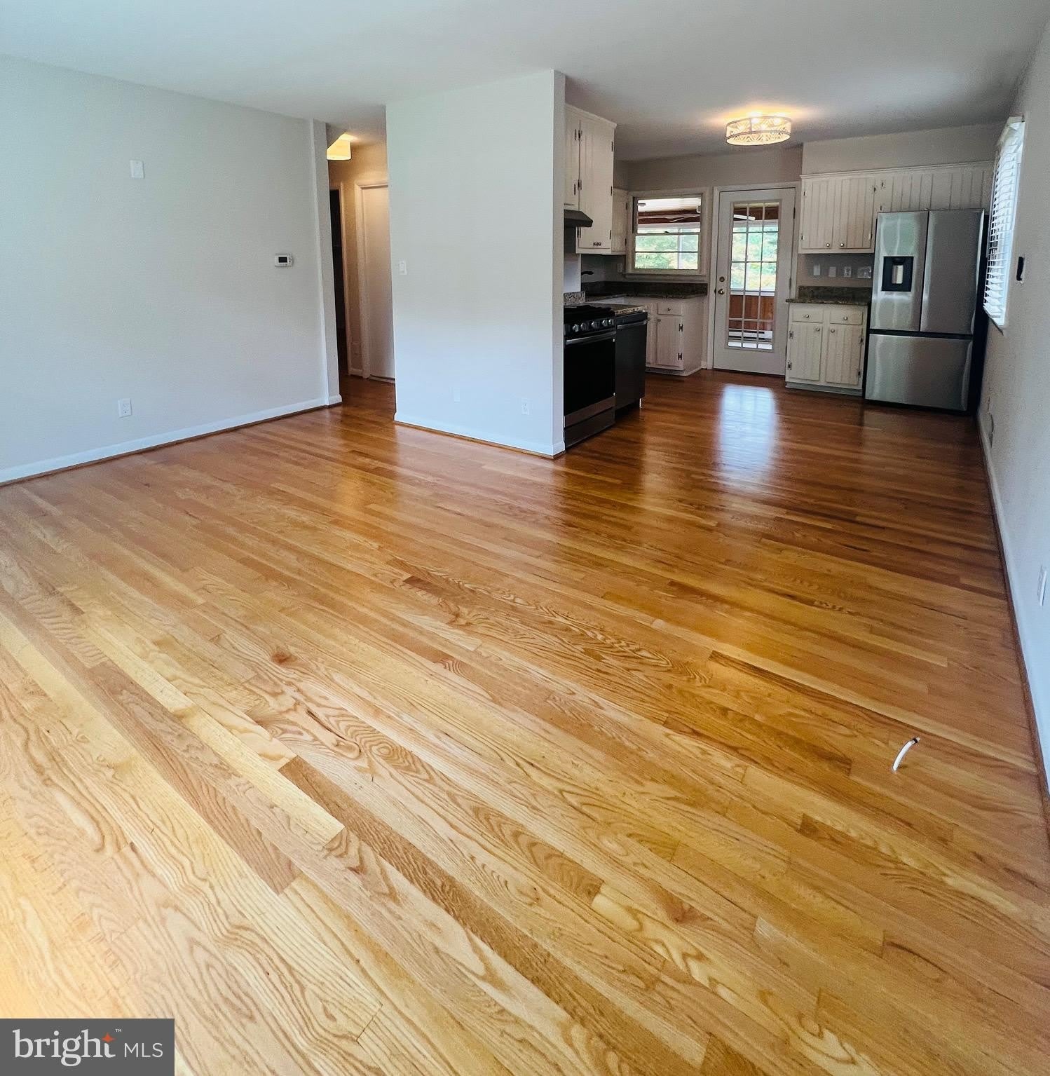 407 ANDERSON Avenue – photo 5