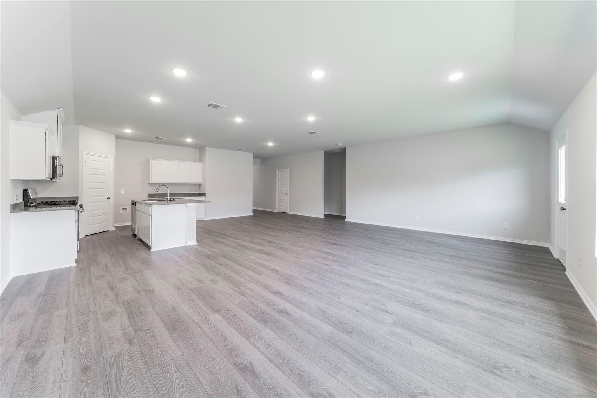 540 Brook View Drive – photo 3