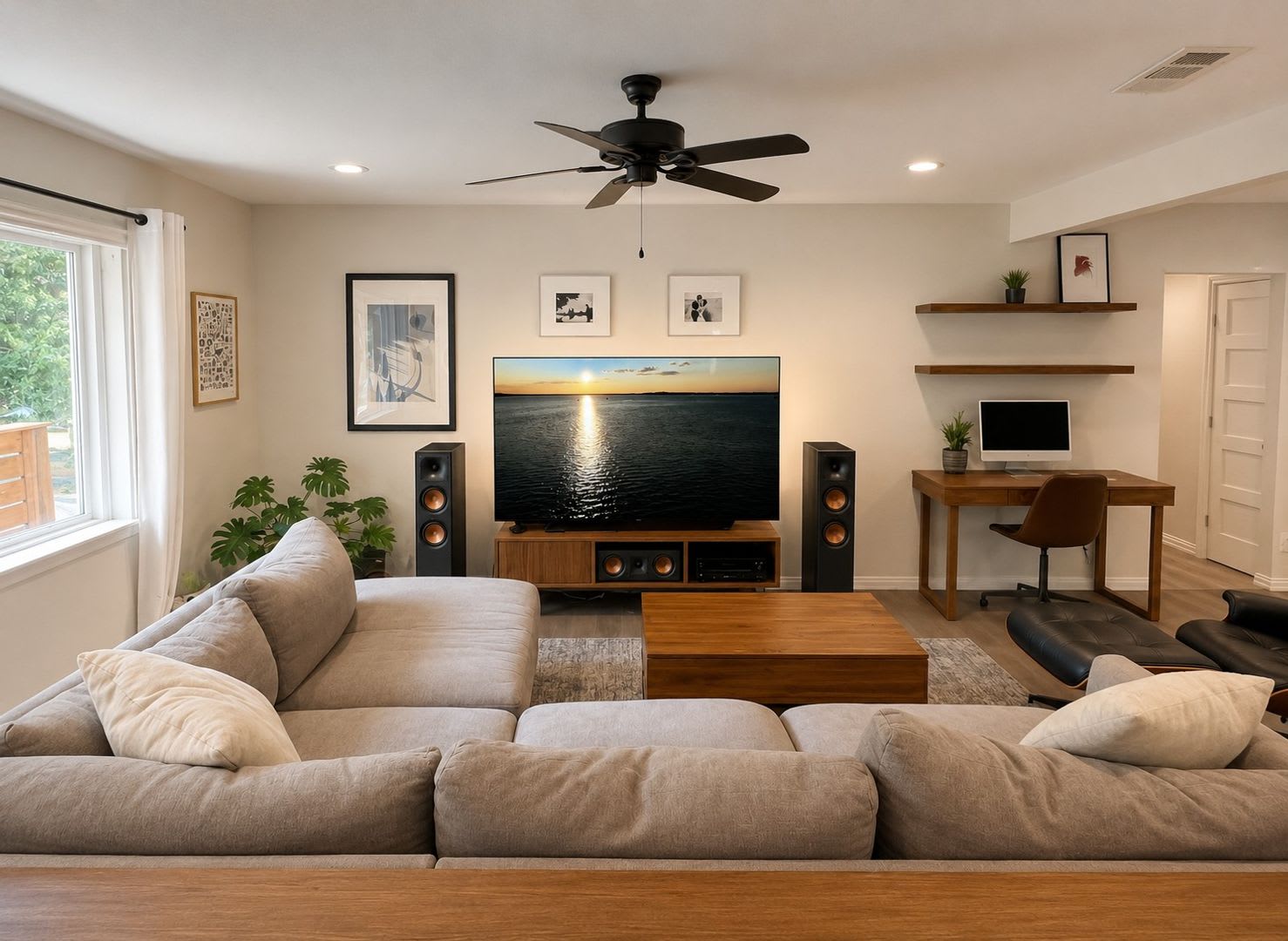 Brilliant Home on a Large Lot with Everything! – photo 3