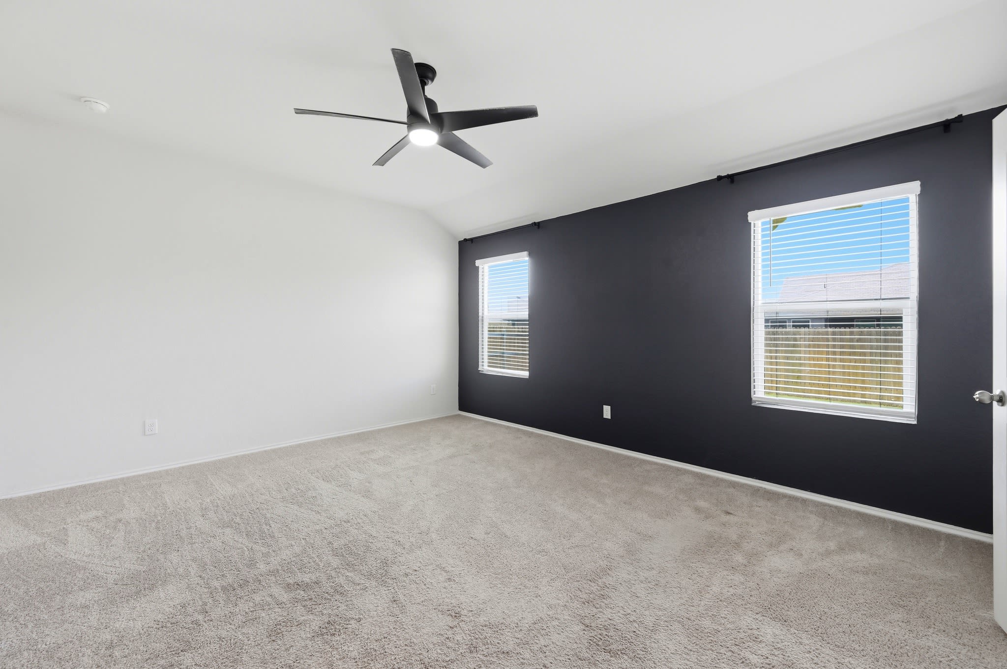 1009 Marvin Way – photo 5